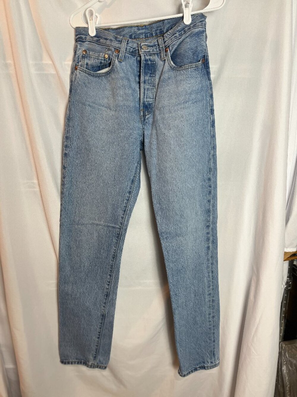 Women's Levi's 501 Straight leg buttonfly jeans, Size 27x32